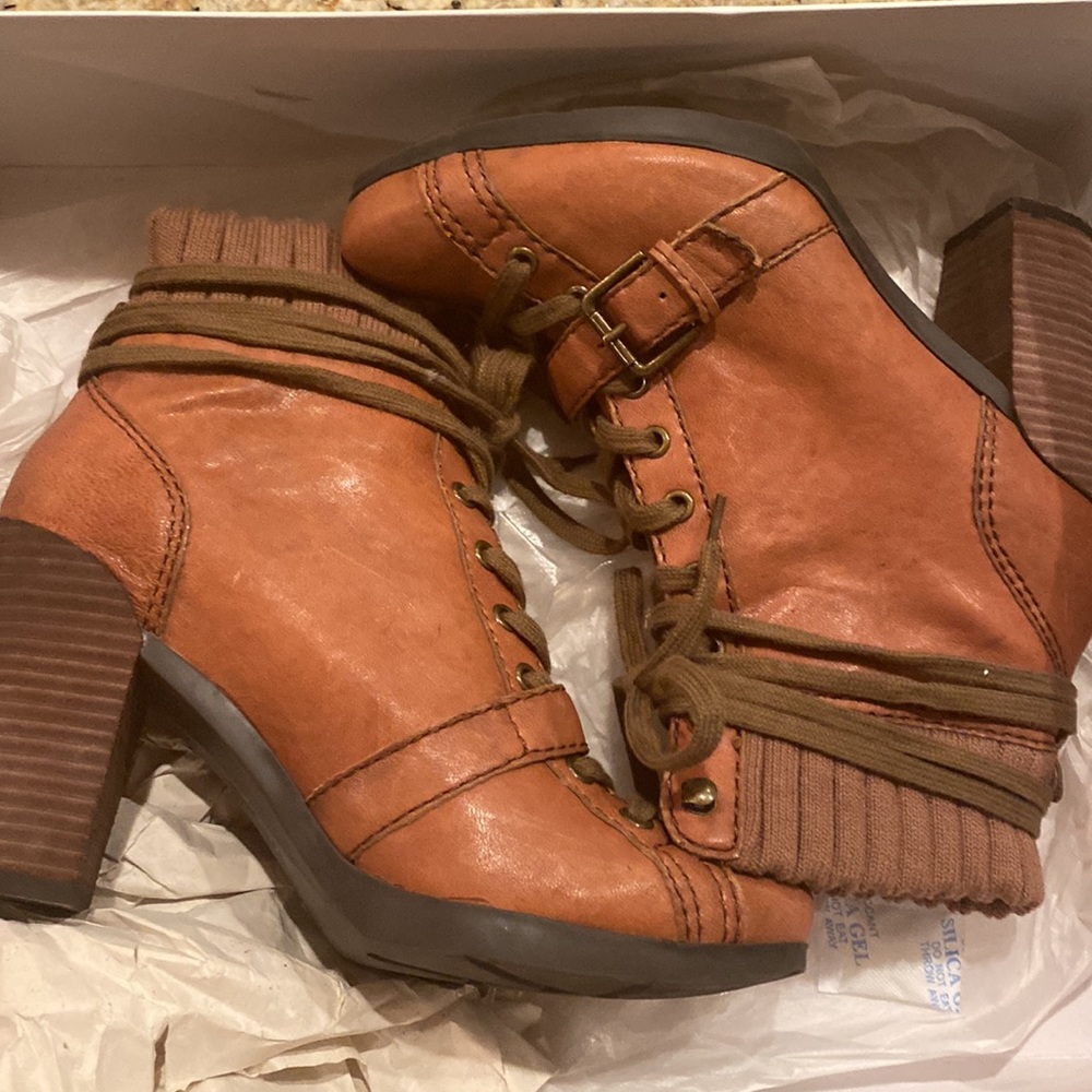 Booties - Picture 5 of 5